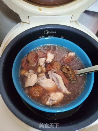 红菇鲜莲子鸡汤的做法步骤：5