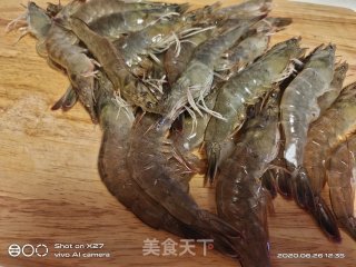 丝瓜蒸虾仁的做法步骤：3