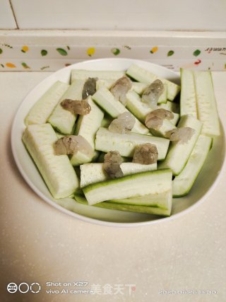 丝瓜蒸虾仁的做法步骤：6