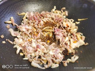 肉丝炒豆角的做法步骤：3