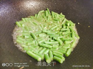 肉丝炒豆角的做法步骤：4