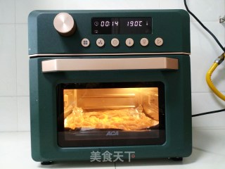 空气炸烤箱烤鸡米花的做法步骤：2