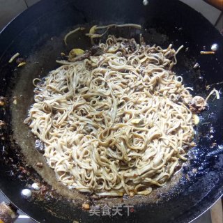 荞麦面拌绿豆芽的做法步骤：5