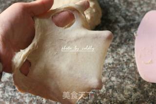 咸蛋黄辣松面包的做法步骤：5