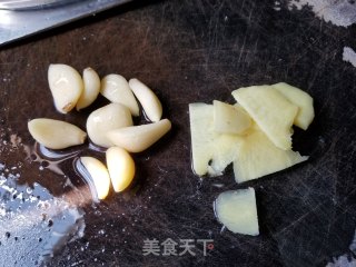 番茄酱烧大眼红斑的做法步骤：2
