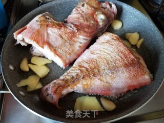 番茄酱烧大眼红斑的做法步骤：5