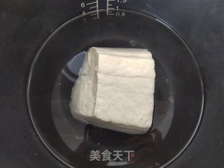 凉拌豆腐的做法步骤：1