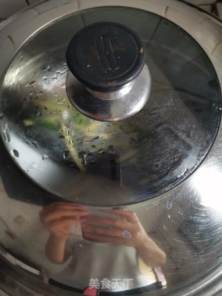 清蒸鲈鱼的做法步骤：3