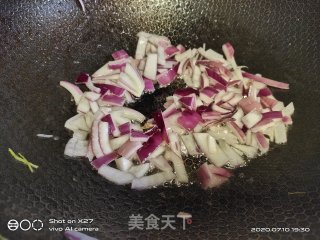 洋葱焖牛腩的做法步骤：4