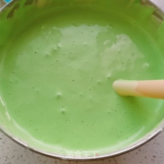 抹茶波点蛋糕卷的做法步骤：11