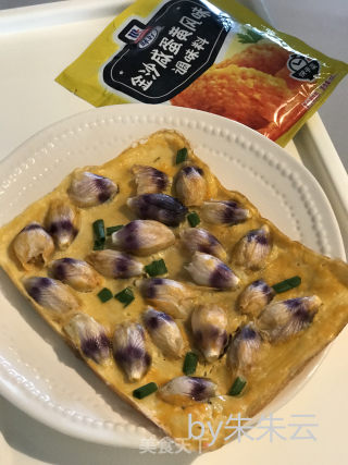 金沙咸蛋黄味木槿花鸡蛋饼的做法步骤：4