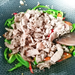 双椒牛肉的做法步骤：9