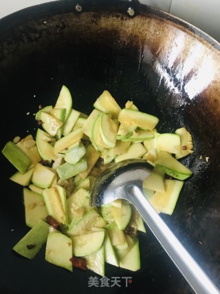 酸辣西葫芦的做法步骤：7