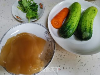 麻酱大拉皮的做法步骤：1