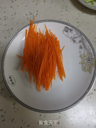 麻酱大拉皮的做法步骤：3