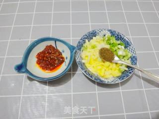 酱爆土豆丁的做法步骤：2