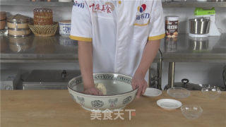正宗茴香油条的做法的做法步骤：8