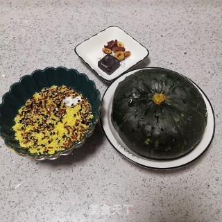 三色米蒸南瓜的做法步骤：1