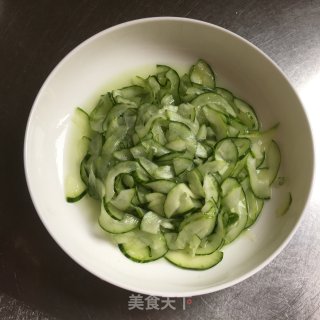 辣炒青瓜的做法步骤：3