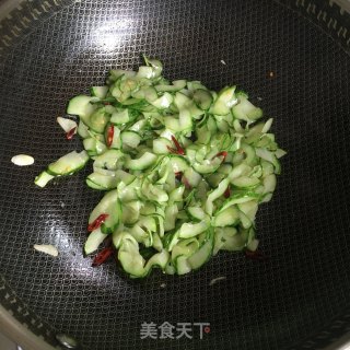 辣炒青瓜的做法步骤：8