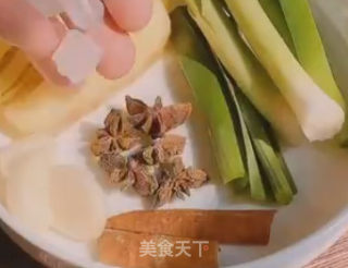 红烧萝卜的做法步骤：2