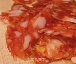 荷兰豆炒腊肠的做法步骤：2
