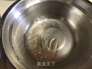 桃儿慕斯蛋糕的做法步骤：4