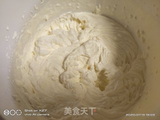 桃儿慕斯蛋糕的做法步骤：6