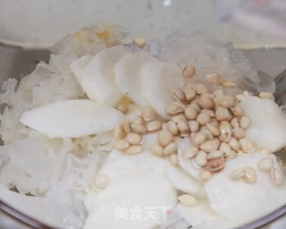 山药银耳羹的做法步骤：4