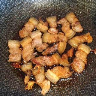 五花肉片烧百叶结的做法步骤：5