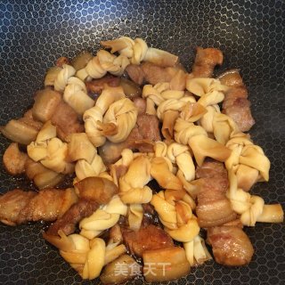 五花肉片烧百叶结的做法步骤：6