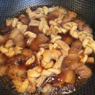 五花肉片烧百叶结的做法步骤：7