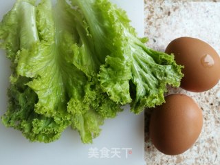 生菜鸡蛋饼的做法步骤：1