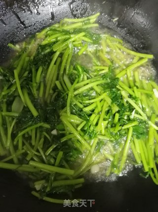 蚝油茼蒿的做法步骤：5