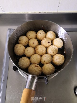 炸麻圆儿的做法步骤：9