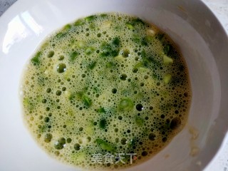 青椒葱花炒鸡蛋的做法步骤：4
