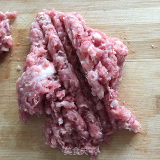 丝瓜肉丸面的做法步骤：1