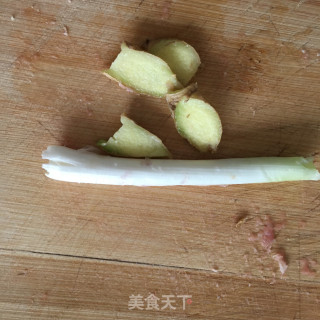 丝瓜肉丸面的做法步骤：2