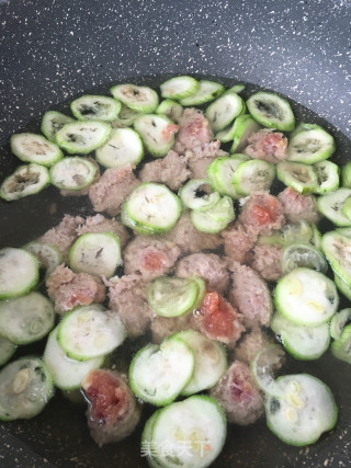 丝瓜肉丸面的做法步骤：18