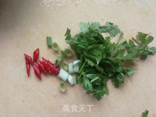 红菇排骨汤的做法步骤：12