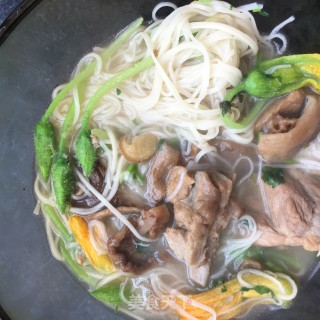 南瓜花排骨面的做法步骤：9