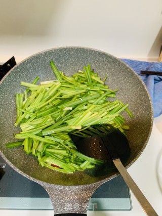 炝炒青龙菜的做法步骤：2