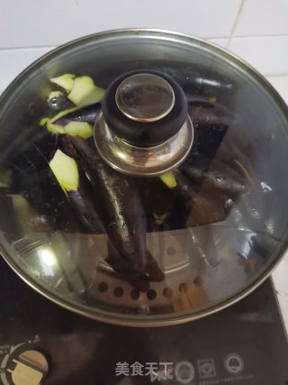 拌蒜茄子的做法步骤：2