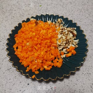 西葫芦红萝卜鸡蛋饺子的做法步骤：7