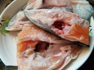 三文鱼头豆腐汤的做法步骤：1