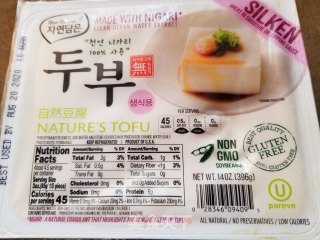 三文鱼头豆腐汤的做法步骤：2