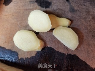 三文鱼头豆腐汤的做法步骤：4