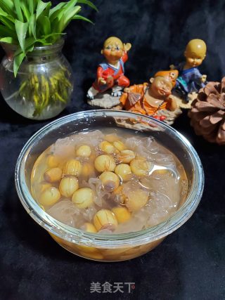 鲜莲子银耳羹的做法步骤：6