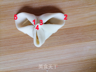 生煎花样酸菜饺子的做法步骤：9