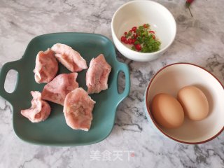 抱蛋煎饺的做法步骤：1